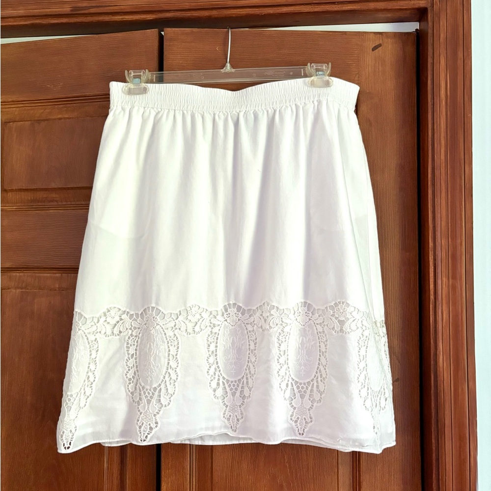 Talbots feminine white lace skirt